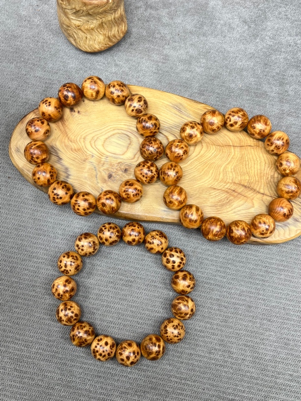 纯天然太行崖柏陈化雀眼瘤1.5