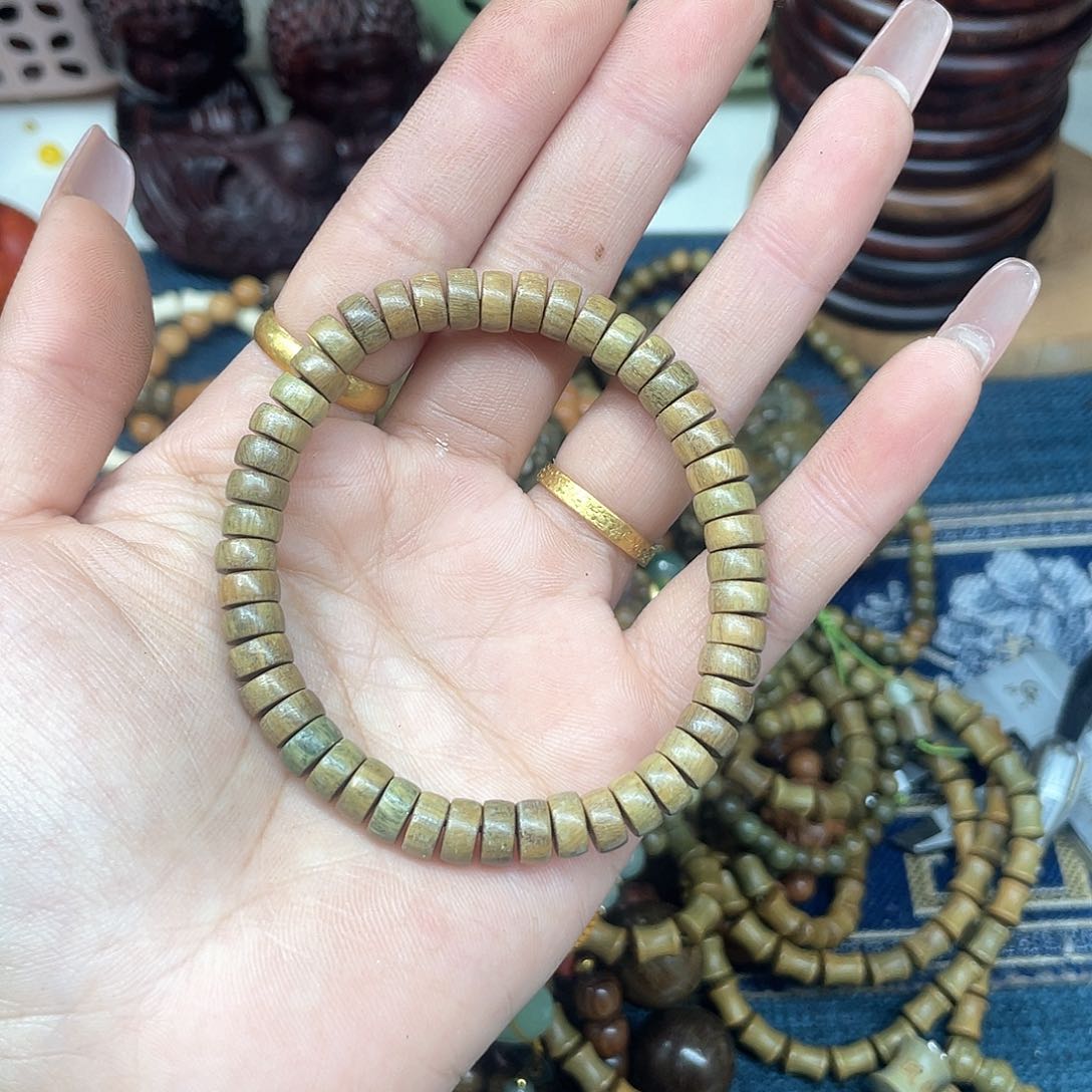 维腊木（绿檀）无事牌