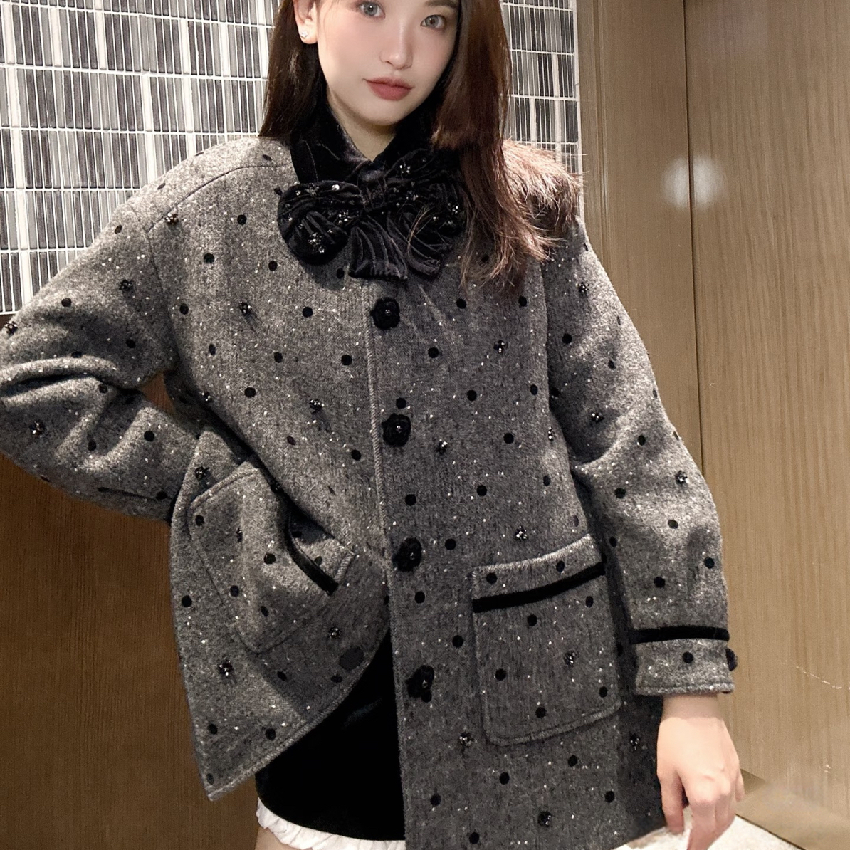 辰辰店灰色订珠长袖披肩宽松重工大衣外套