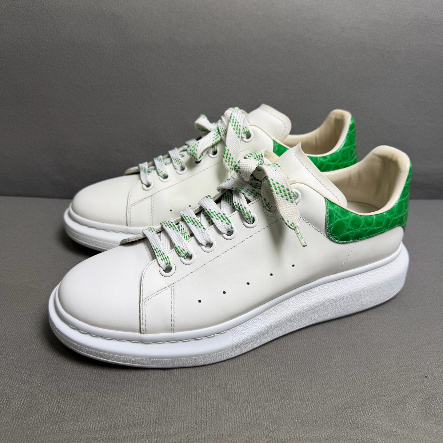 95新 Alexander McQueen/亚历山大·麦昆 44码麦昆白绿休闲鞋 285