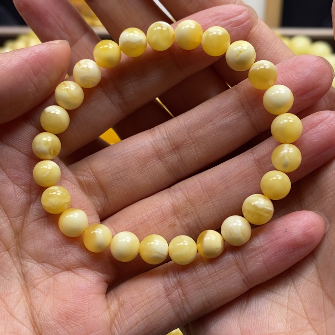 琥珀未镶嵌裸石7+