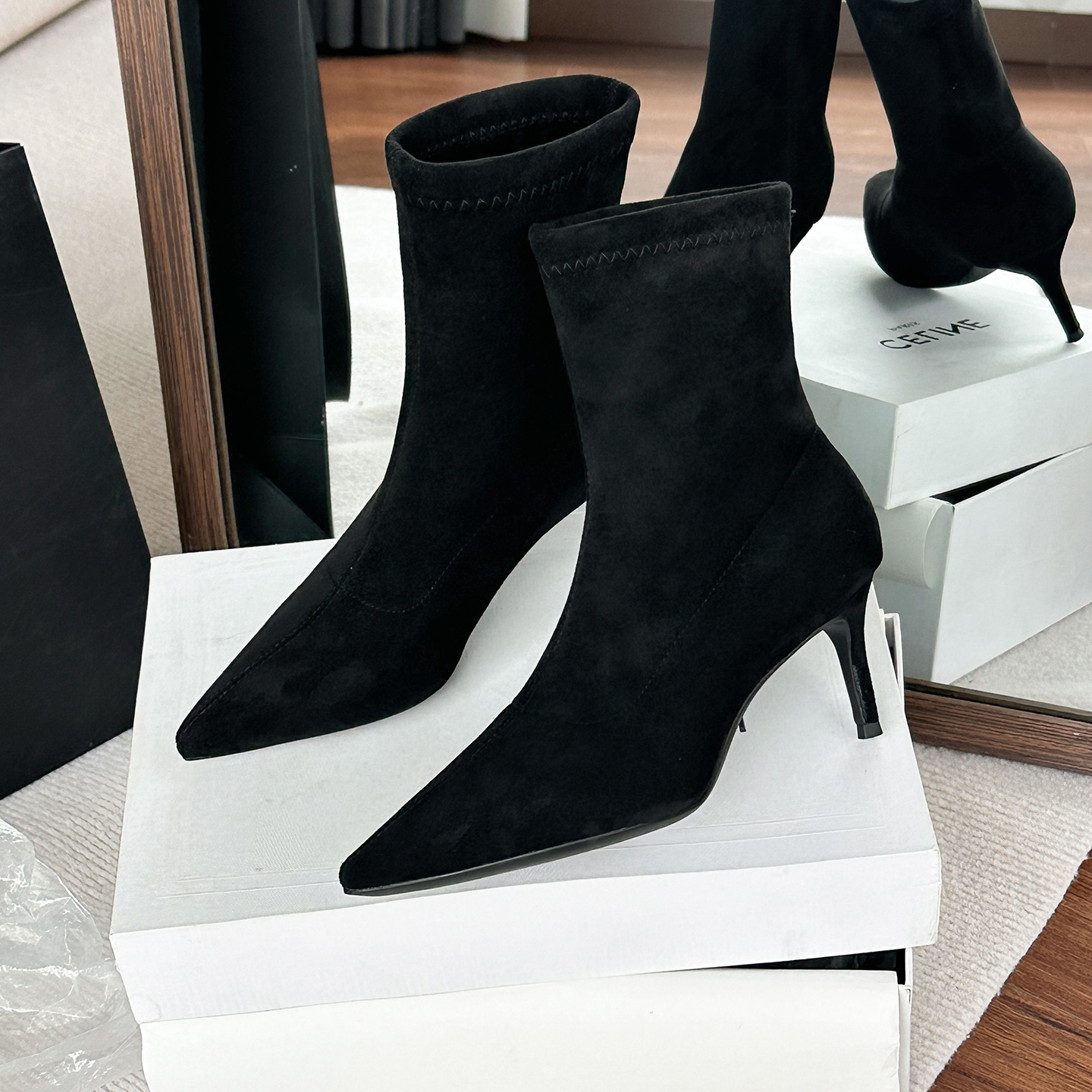 【尖头】弹力瘦瘦靴2025秋冬细跟绒里网红显瘦显腿长百搭粗跟女短靴