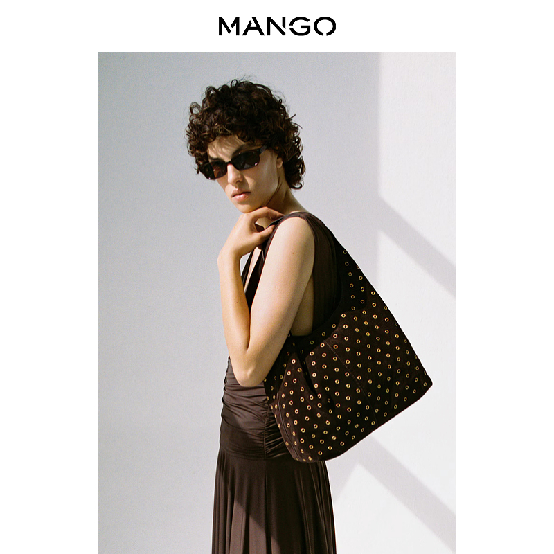 MANGO女装包包2025秋装新款绒面革圆孔设计大容量时尚单肩托特包