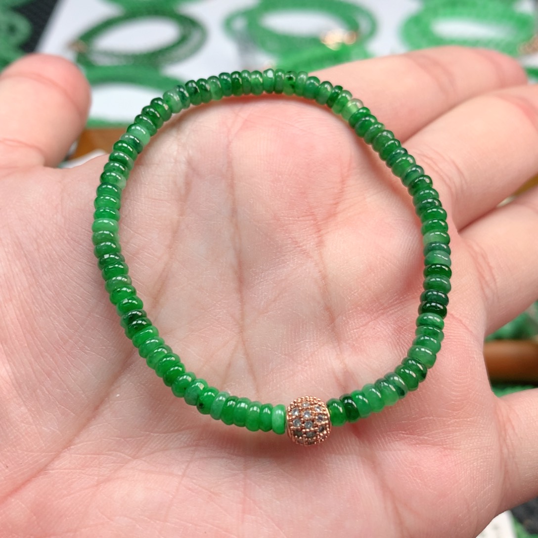 翡翠手链未镶嵌翡翠