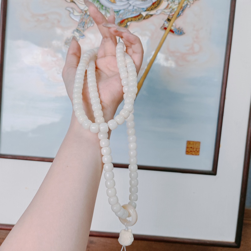 S-0248 精选白玉菩提手串搭配无礼盒