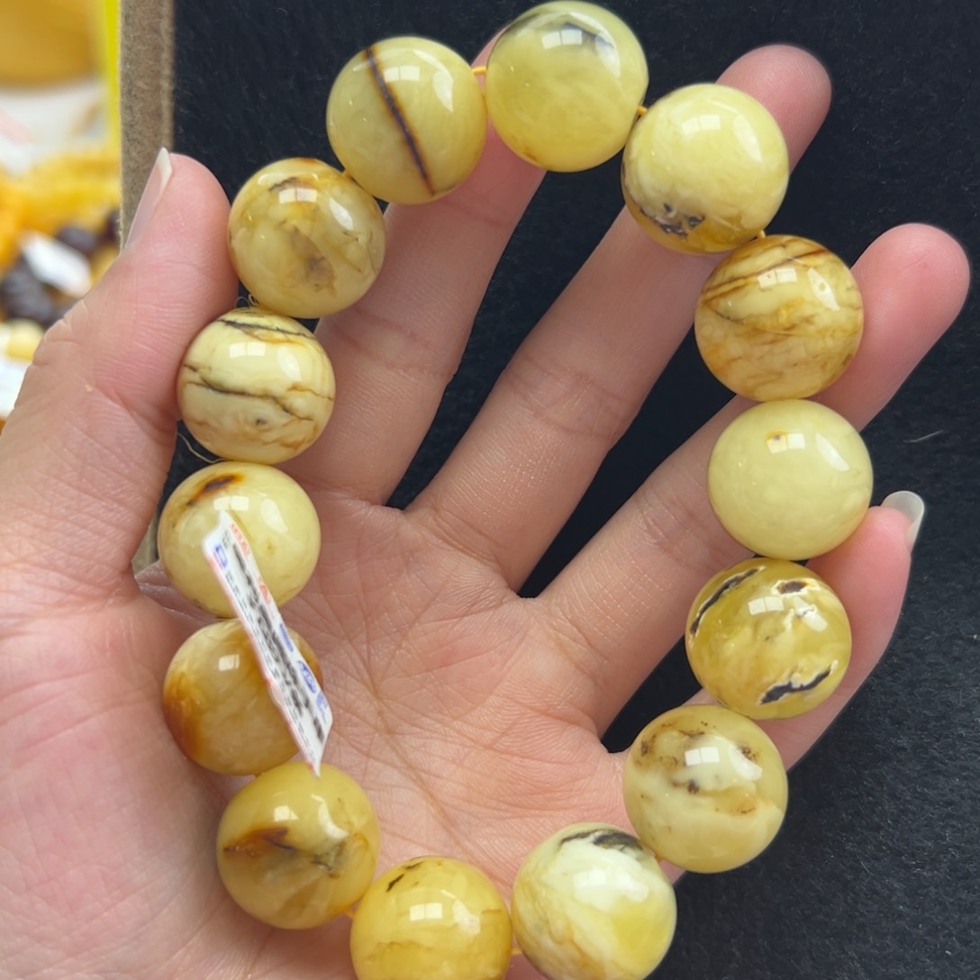 琥珀珠宝奇石未镶嵌