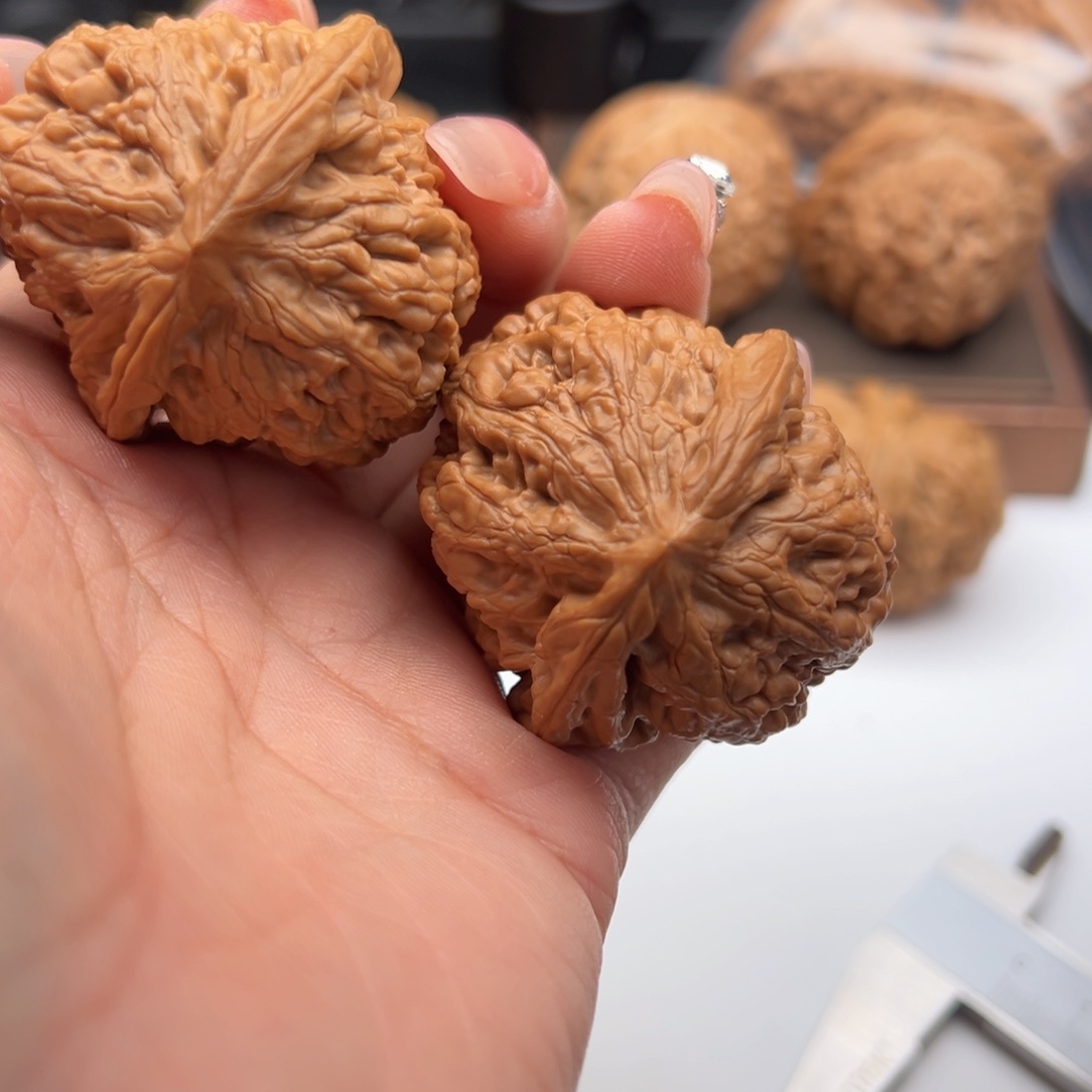 文玩核桃把件凤凰台43