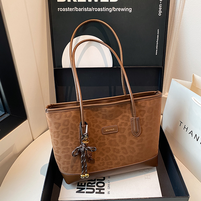 新款时尚百搭潮流女包单肩斜挎包6194豹纹棕