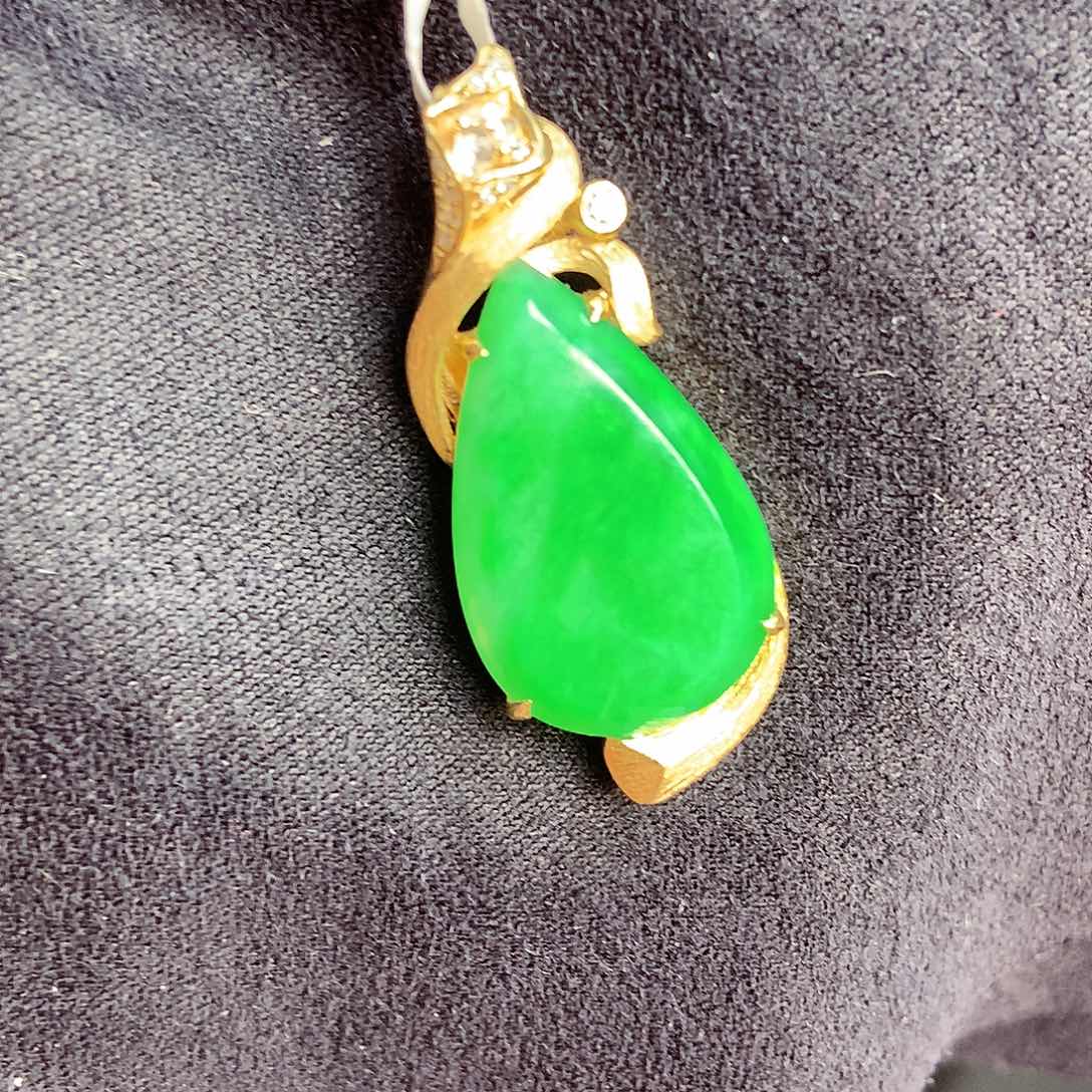 翡翠颈饰18K金镶嵌A**萍上新