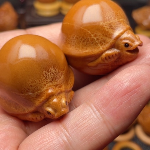 橄榄核手串/手链金钱龟手球一对3.5左右