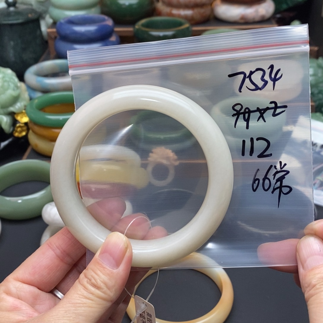 石英质玉手镯未镶嵌用****7