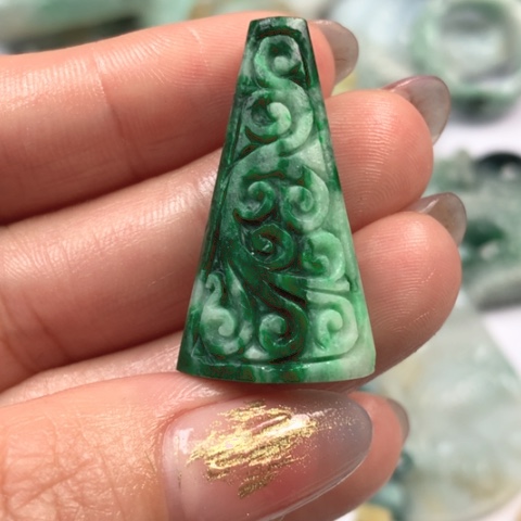 定制翡翠未镶嵌翡翠