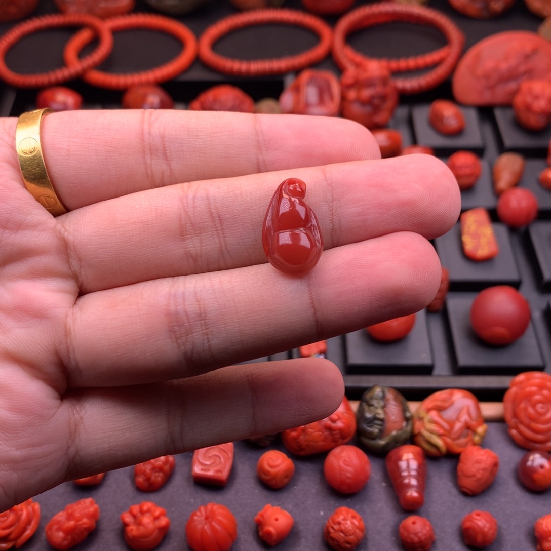 南红玛瑙未镶嵌南红川料原矿牛血红葫芦11mm