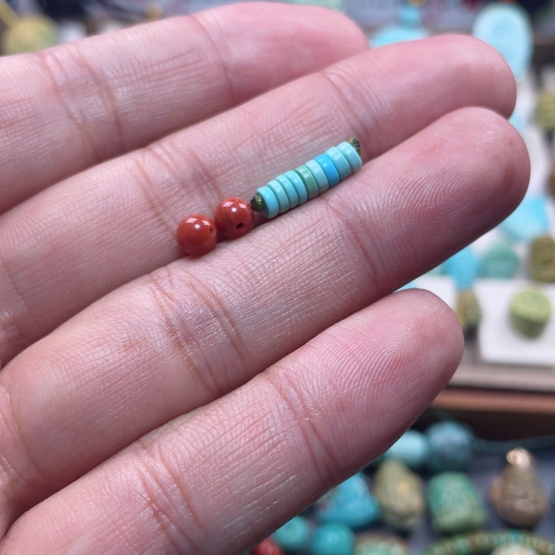 南红玛瑙配饰未镶嵌