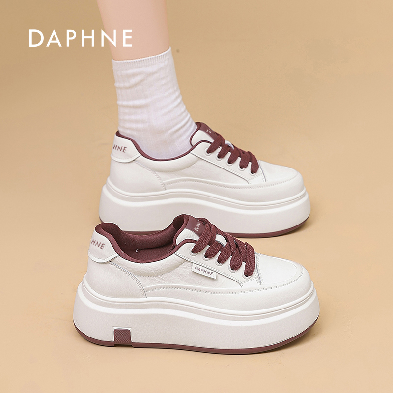 达芙妮女鞋2025秋季板鞋爆款厚底增高运动舒适经典高颜值小白鞋H