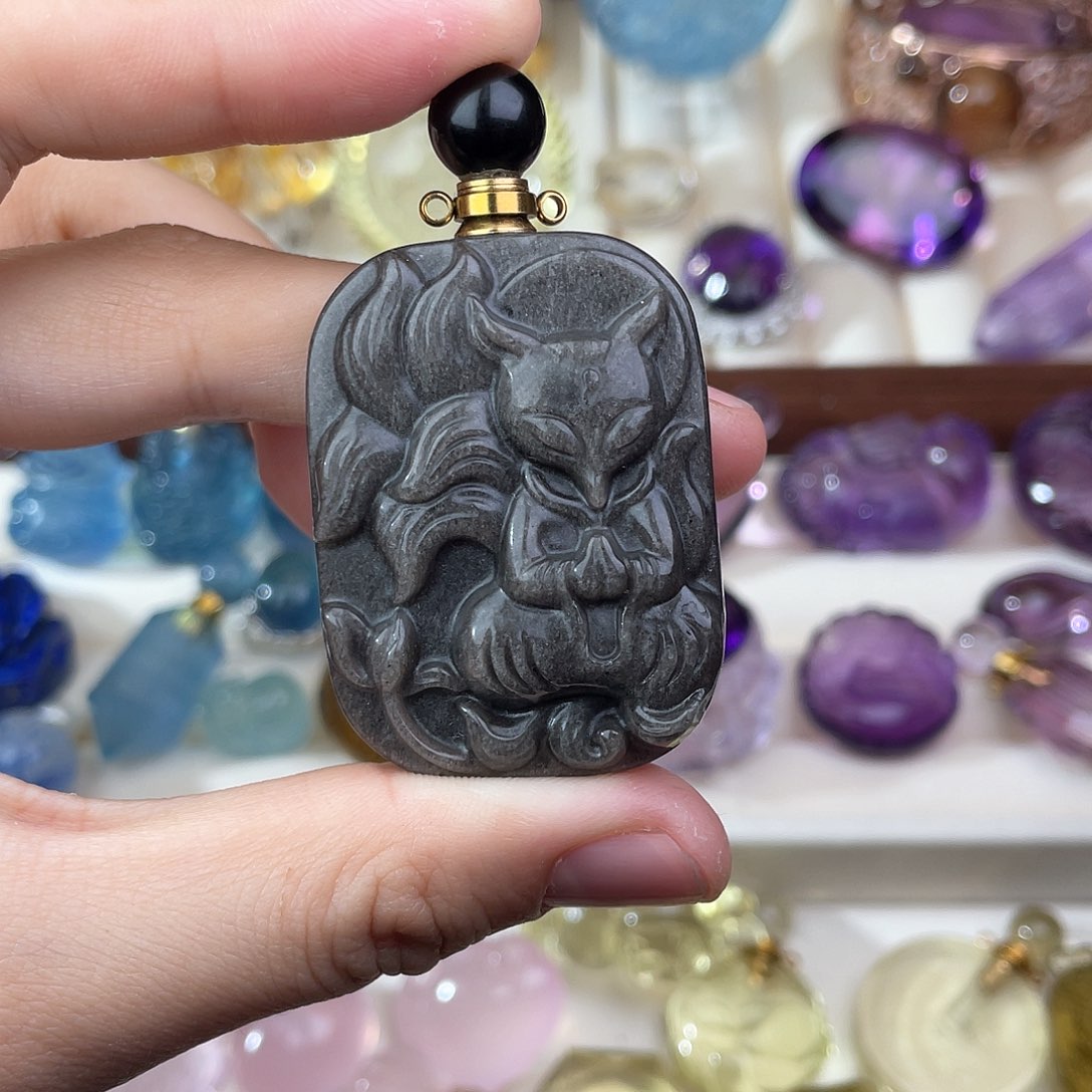 水晶颈饰未镶嵌•**旭天然水晶吊坠392