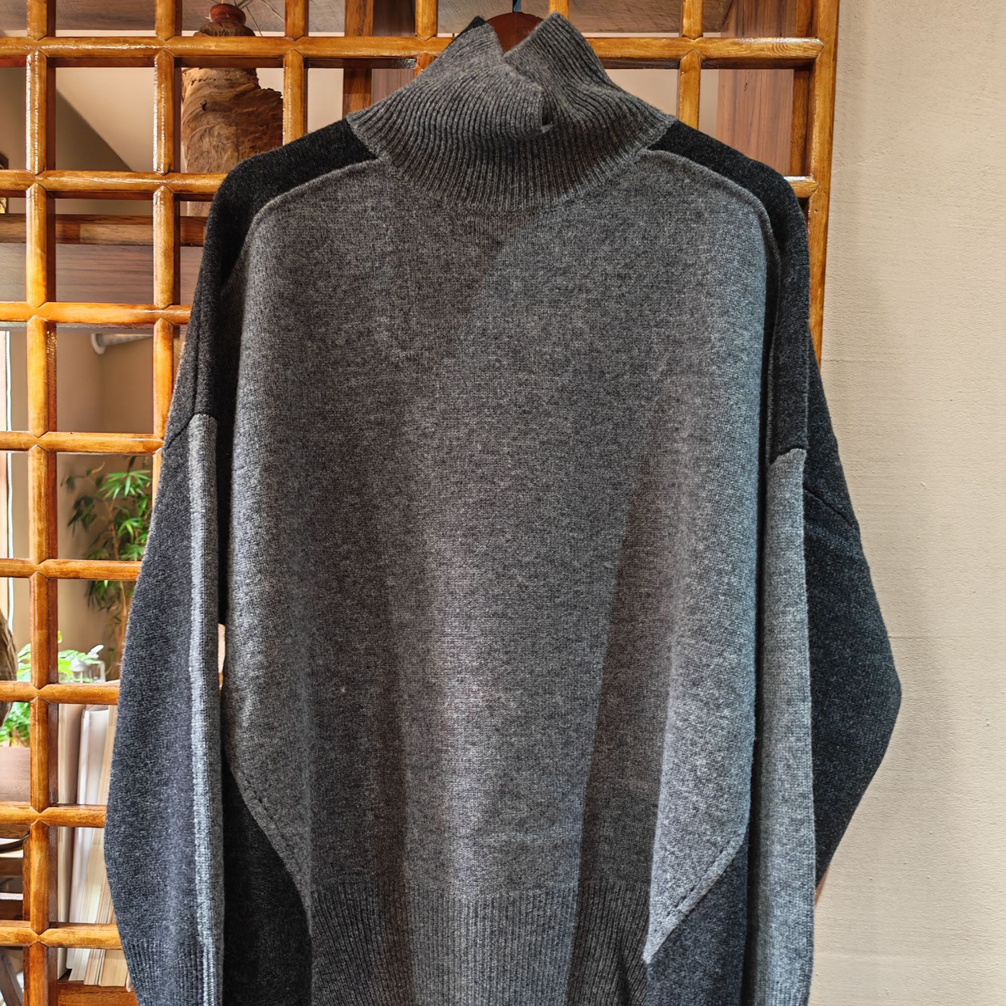 棉叙布衣分享设计款拼色高品女士套头毛衣