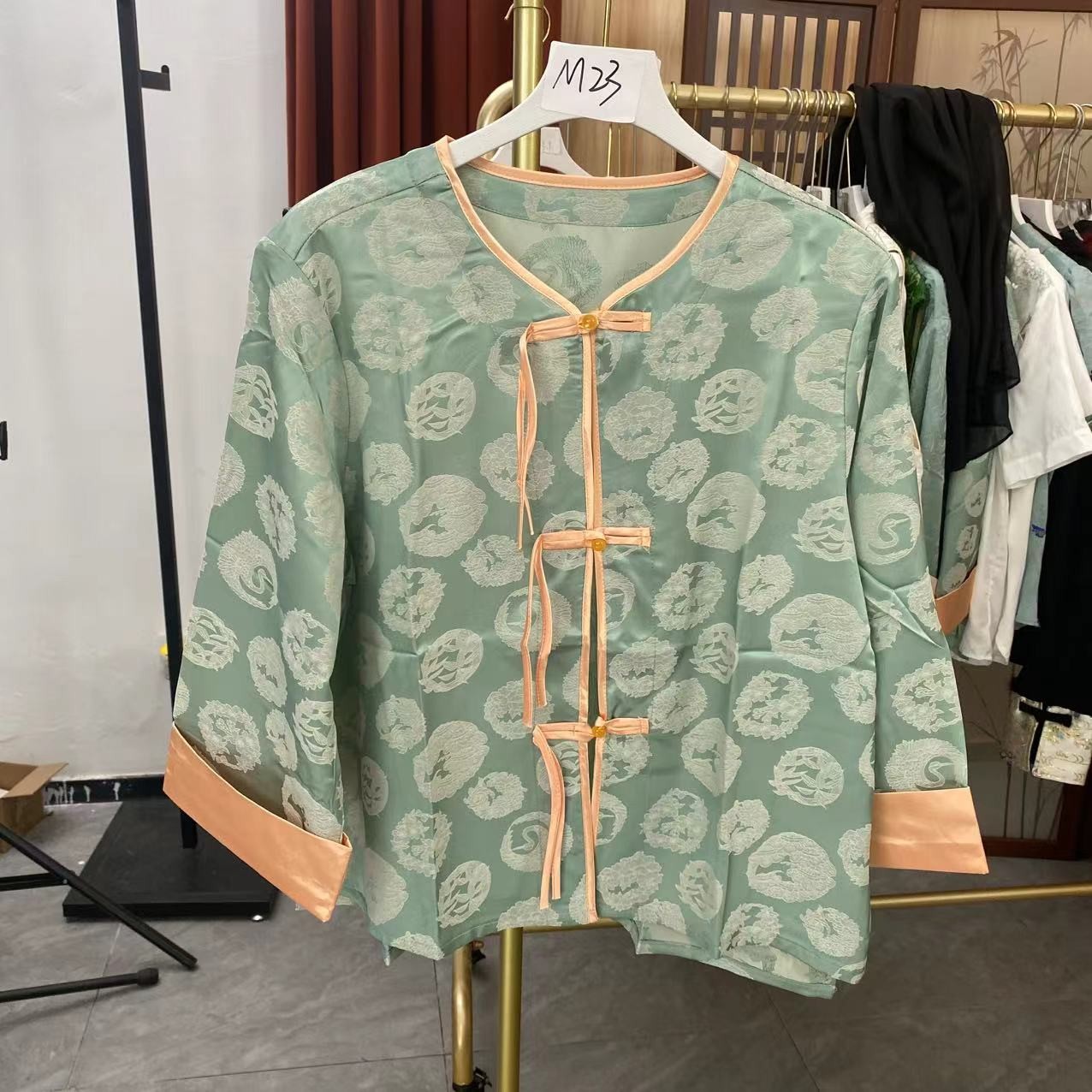 M23 V领中国风古风三粒扣时尚百搭小茶服衬衫