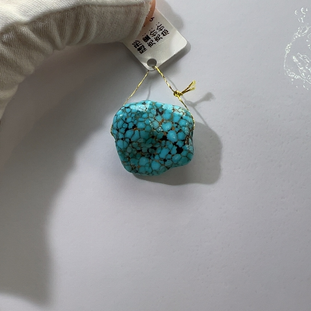 绿松石未镶嵌挂件