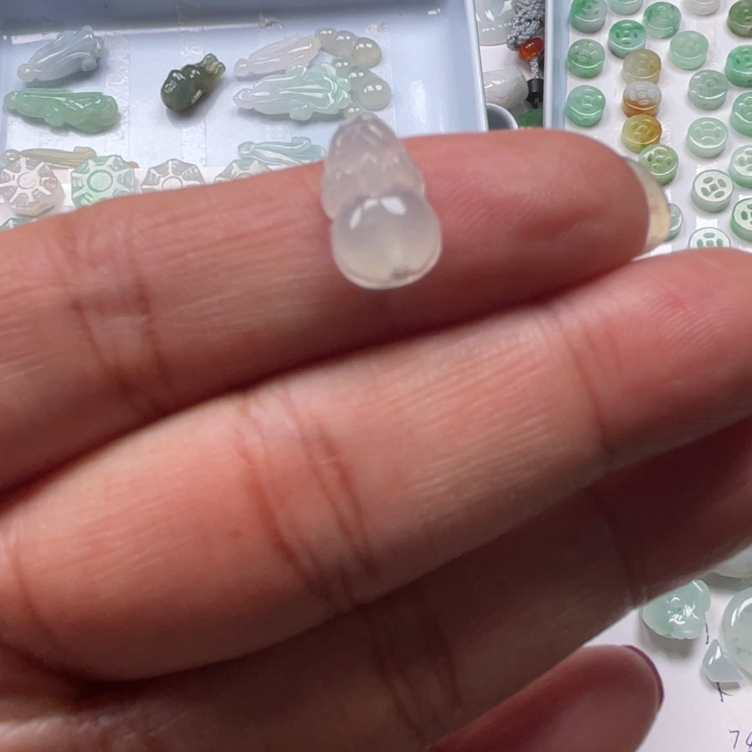 翡翠颈饰未镶嵌67867899