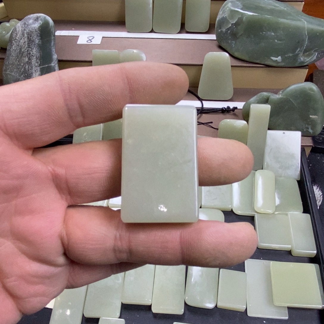 颈饰未镶嵌和田玉上*03