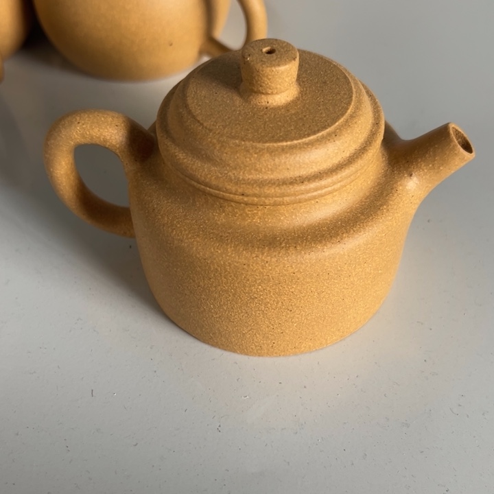 紫砂茶壶炮嘴得中150cc黄金段