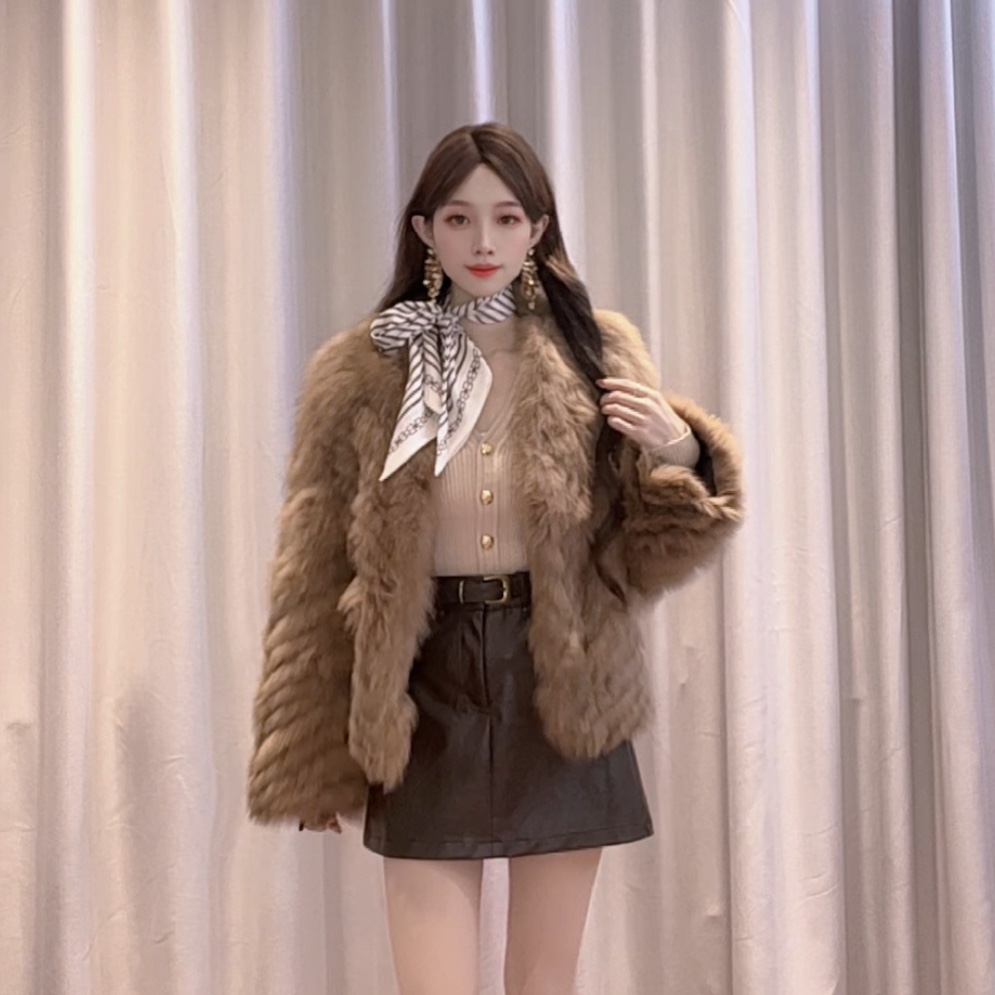 IEF/爱依服2025新款冬季显瘦气质短款时尚百搭外套