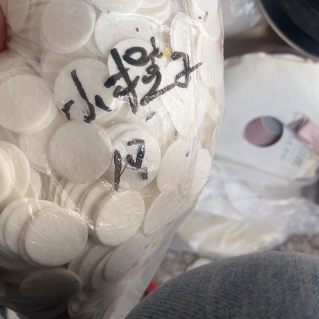 小****cgjkkjggghjjjjjkjj