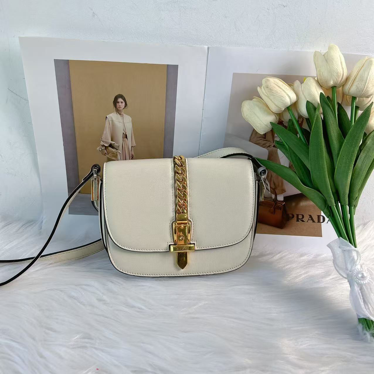 95新 GUCCI/古驰 古驰b1227sylvie马鞍1969斜挎包