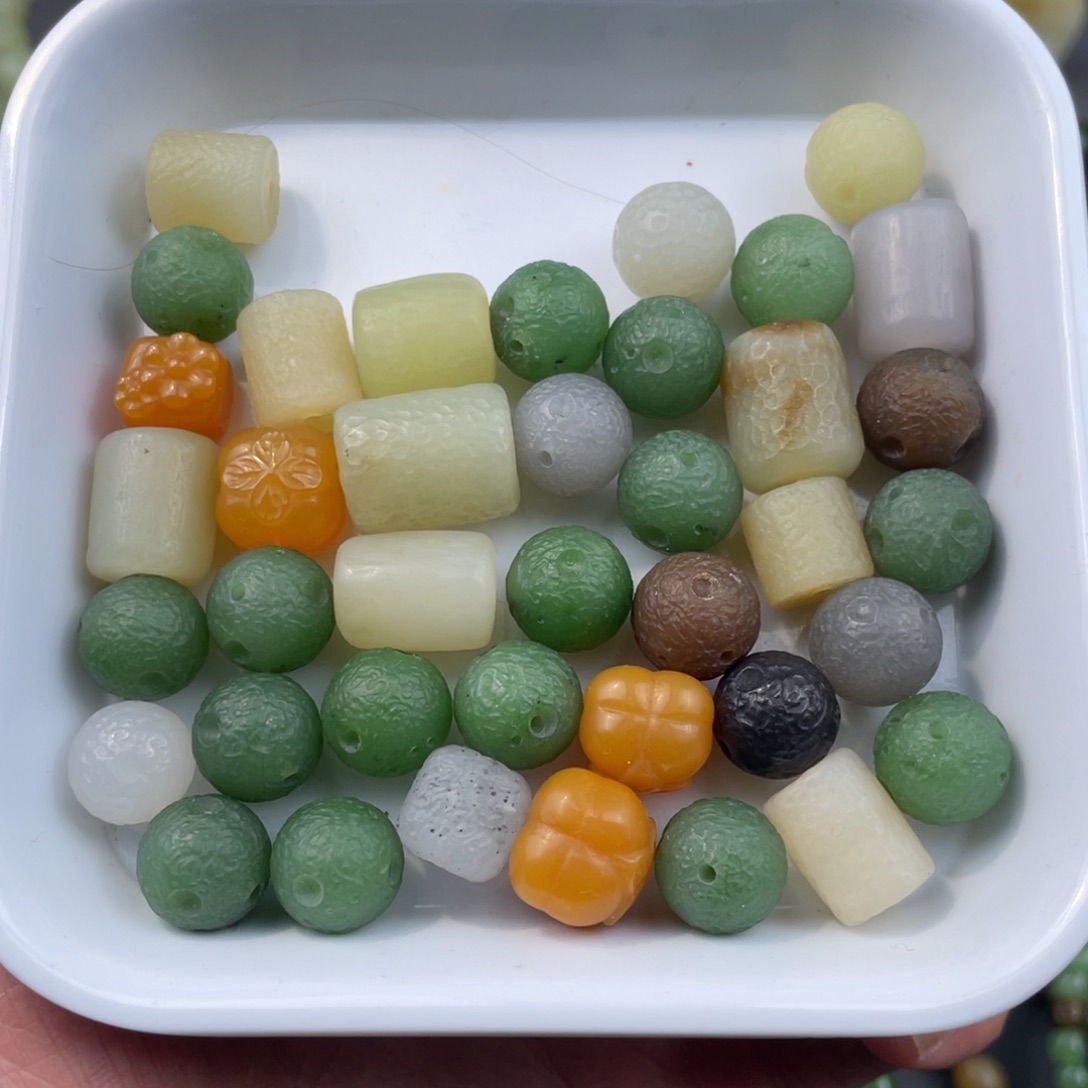 和田玉挂坠 多样性发一未镶嵌