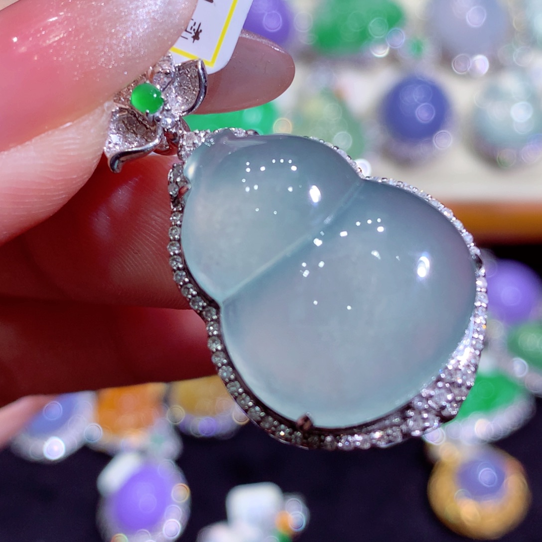 翡翠18K金镶嵌吊坠(不含链)