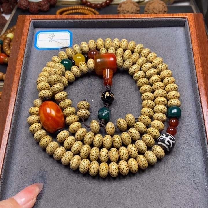 星月菩提吊坠菩提