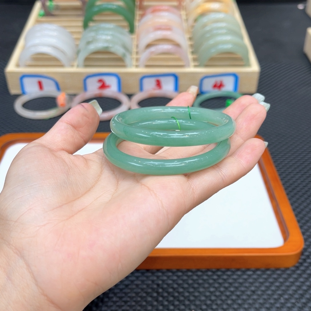 石英质玉默认微瑕佘太翠53未镶嵌凉*