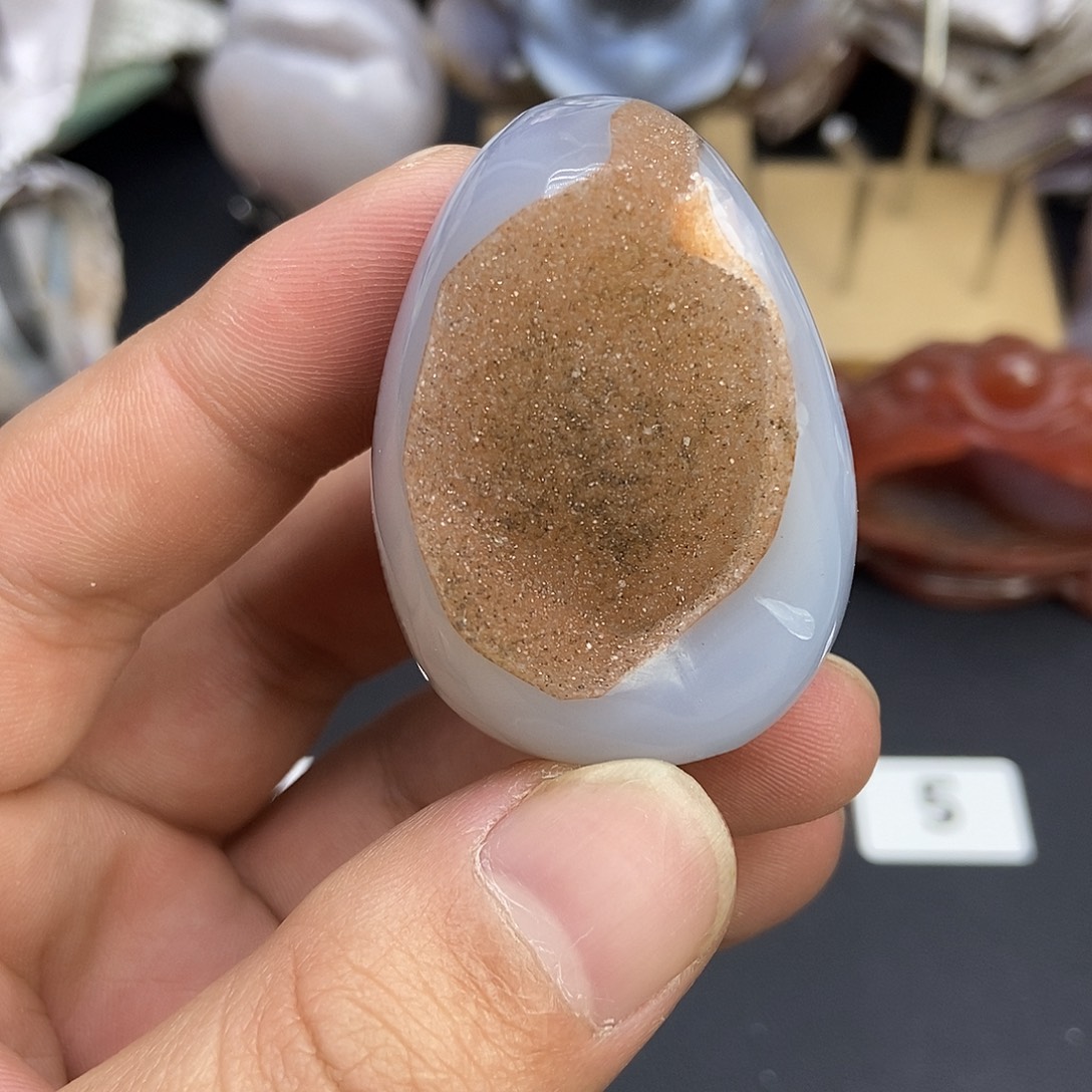 玛瑙/玉髓未镶嵌珠宝奇石