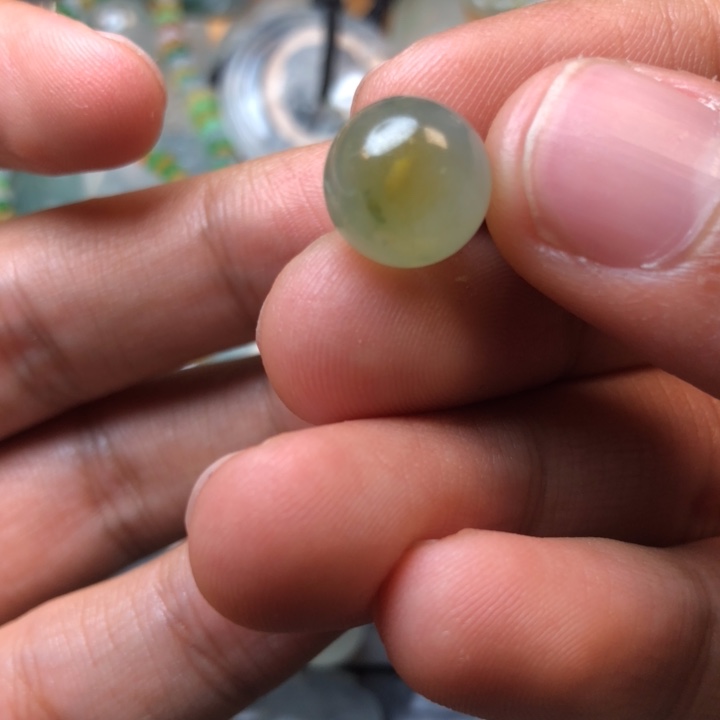 定制翡翠未镶嵌挂件