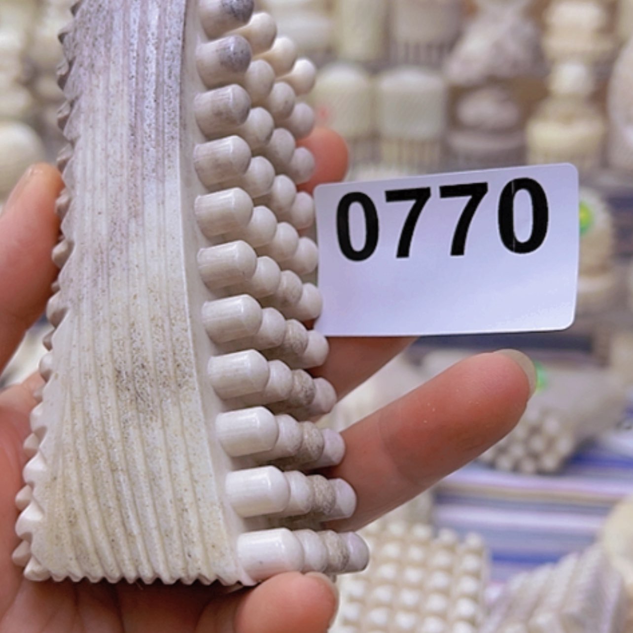 【闪购商品】砖雕鹿角特价微瑕处理