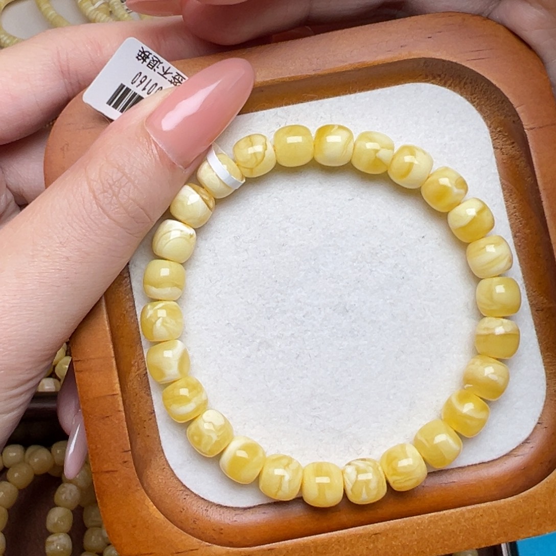 琥珀未镶嵌珠宝奇石8.2mm