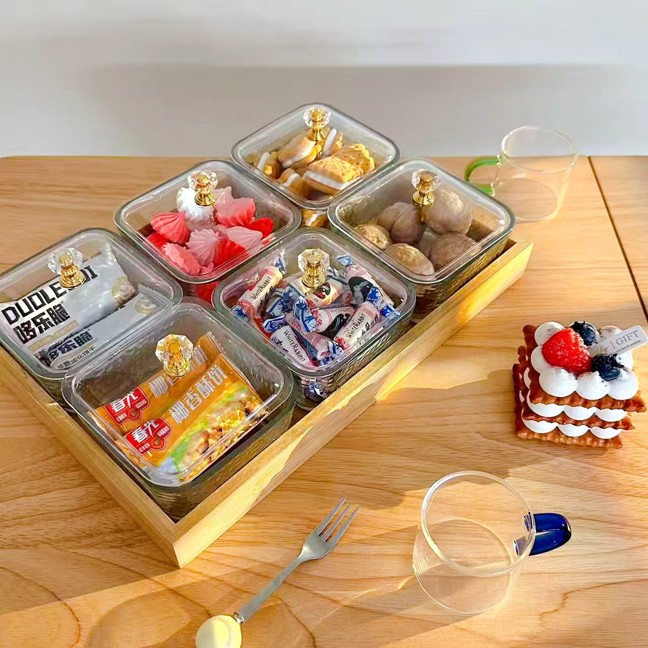 新款小吃碟6分格零食盒木座网红轻奢家用复古