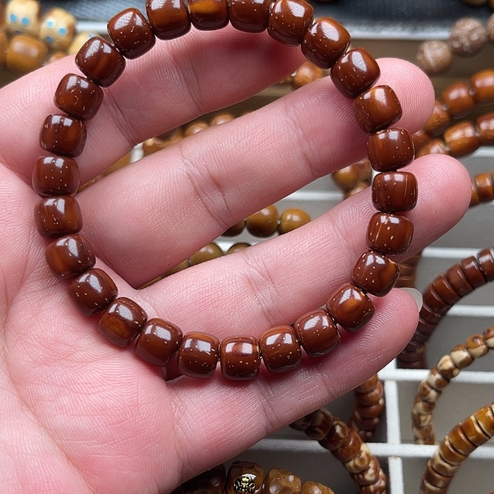 齐***健紫金鼠手串紫金鼠实心老型手串