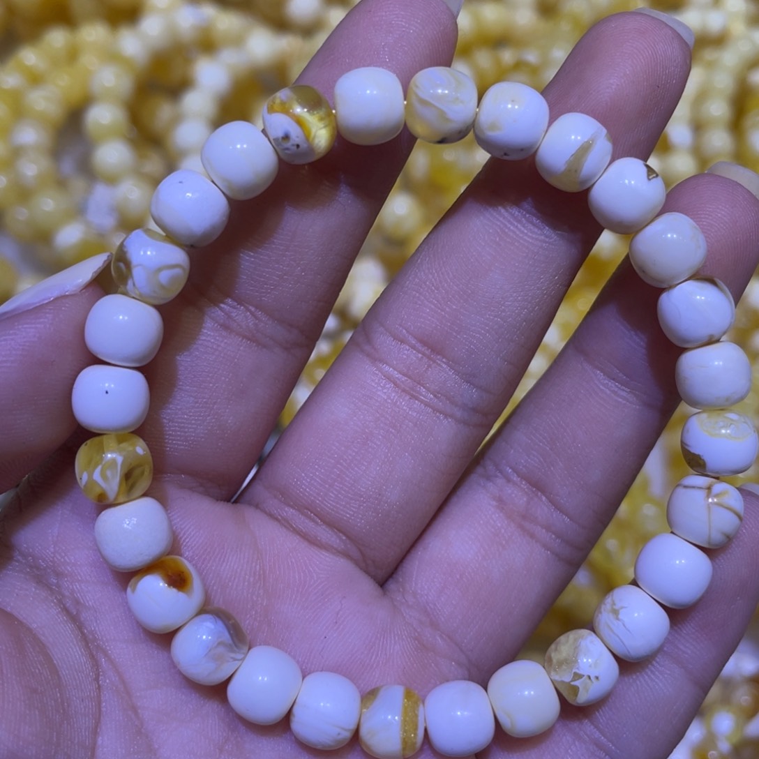 蜜蜡未镶嵌珠宝奇石7.6m