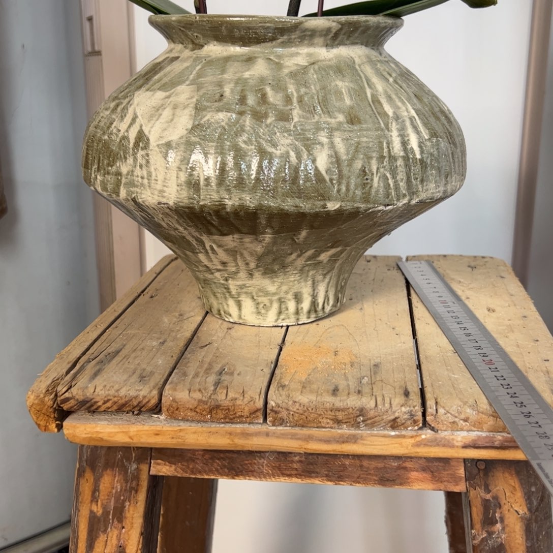 R***。景德镇手工花盆无孔