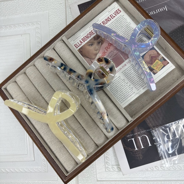 音杳F-1265新款 经典醋酸大抓夹13cm透明