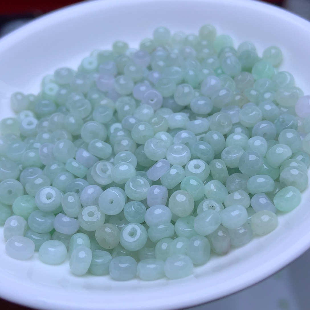 未镶嵌手链翡翠卡3乘5.5冰果绿算盘100个