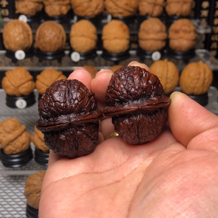 橄榄核把件暖****乡云南野生铁核桃38