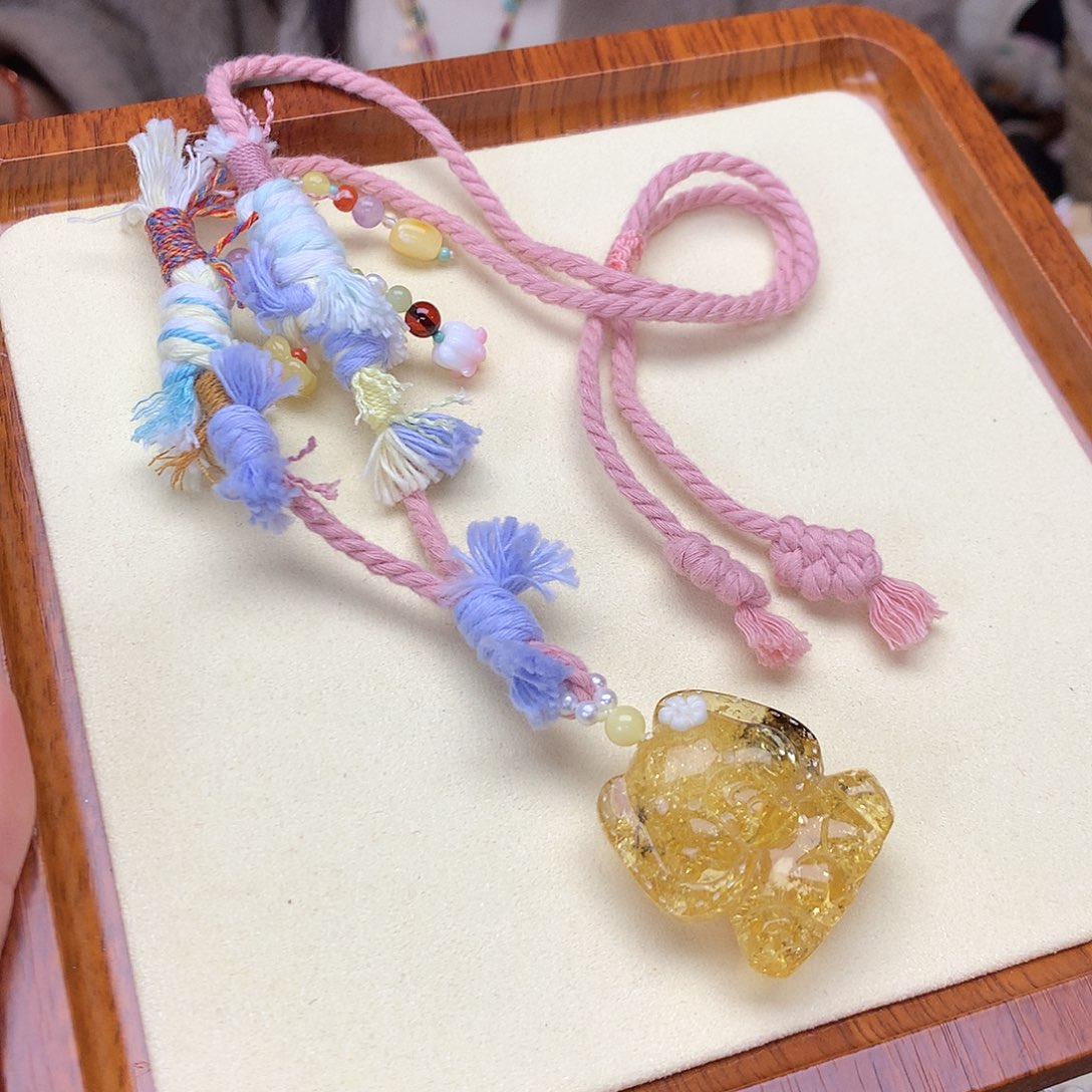 琥珀吊坠(不含链)未镶嵌