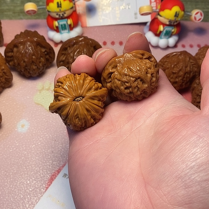 文玩核桃把件磨盘