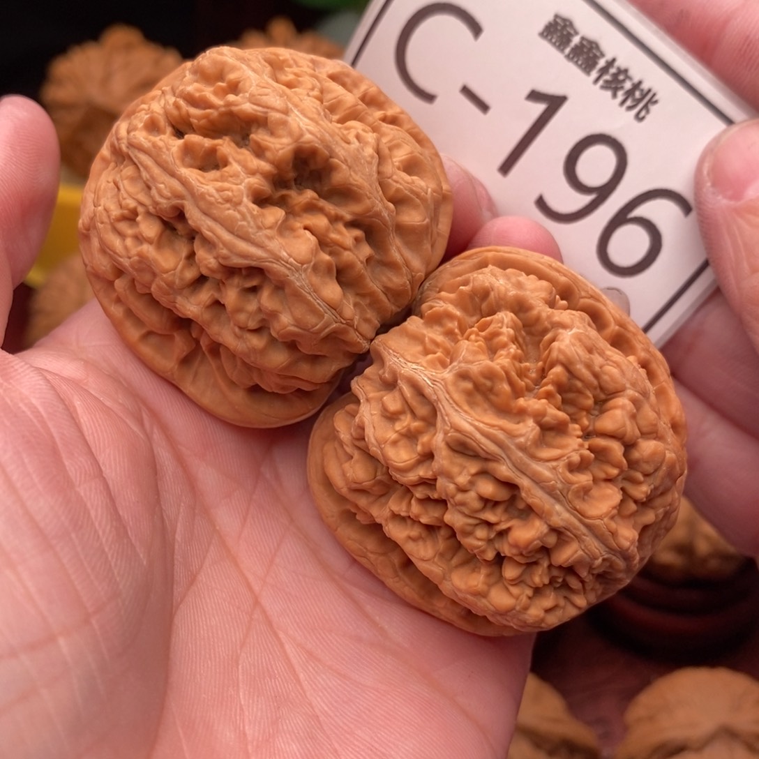 文玩核桃把件粗筋42