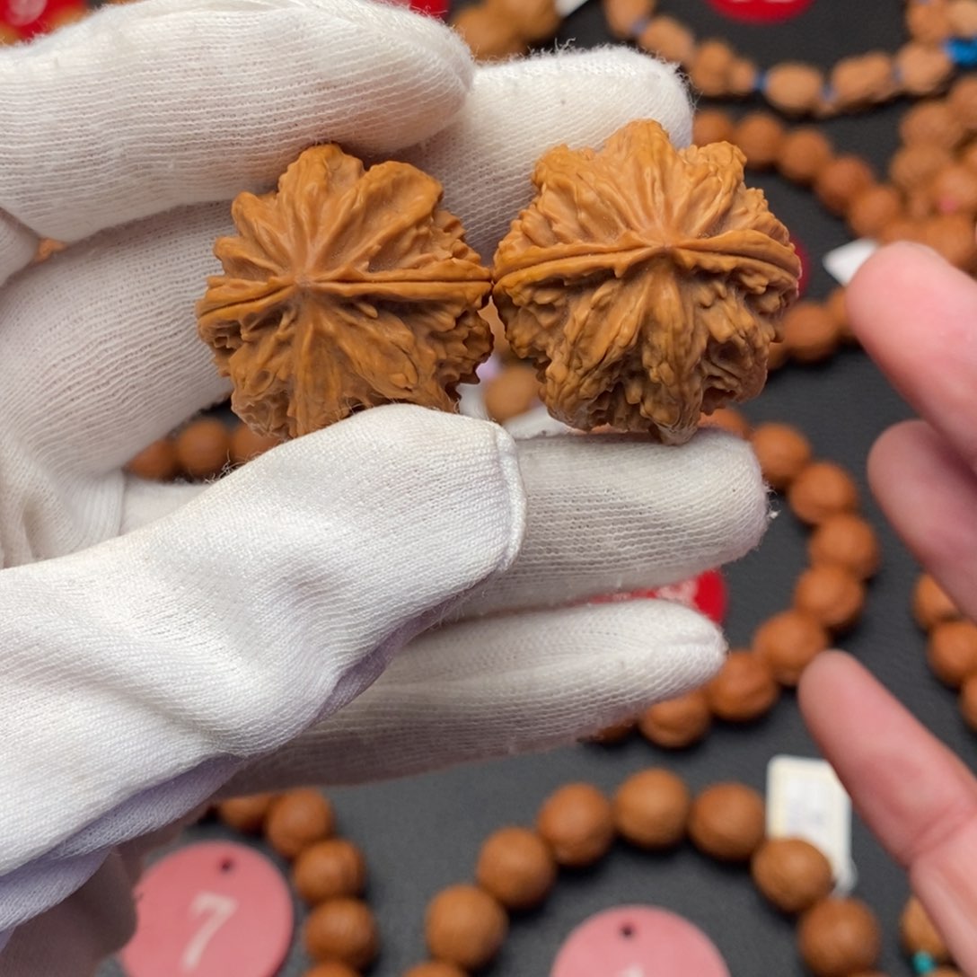 文玩核桃手串28尺手捻