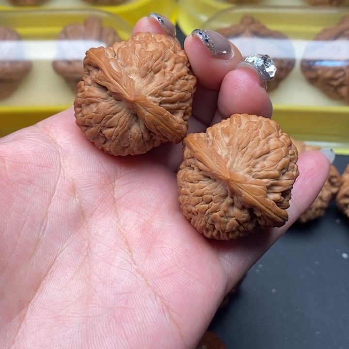 文玩核桃吊坠圆梦