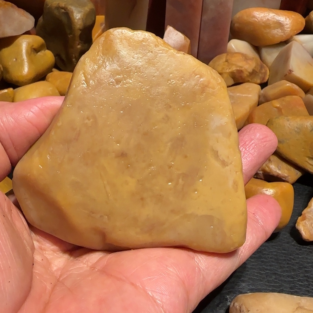 老挝石田黄原石，．．．我